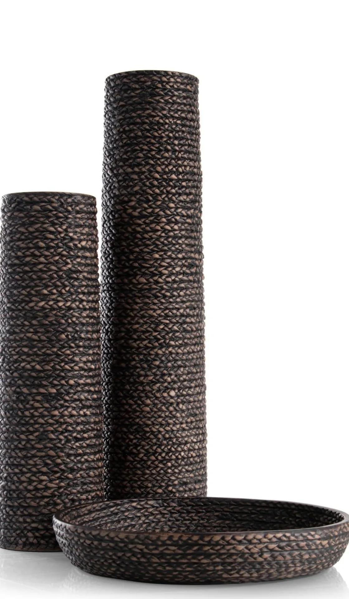 XOOON Adam schaal D38,5cm in de kleur Zwart - COCOmaison^ Woonaccessoires