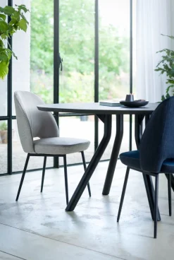 XOOON Arvada ovale eiken eettafel met zwart metalen poten 190x100cm^ Tafelconfigurator|Eettafels