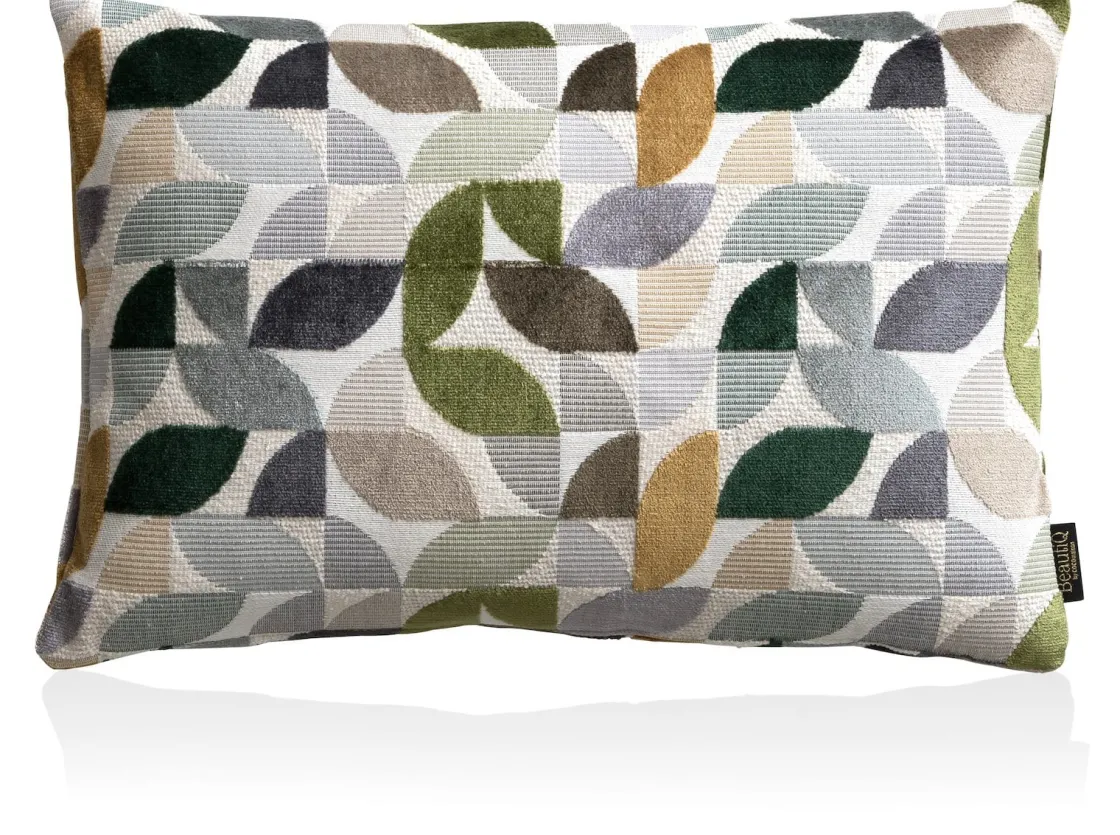 XOOON BeautiQ - Elite kussen 40x60cm in de kleur Olijf - COCOmaison^ Woonaccessoires