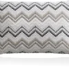 XOOON BeautiQ - Lush kussen 40x60cm in de kleur Antraciet^ Woonaccessoires