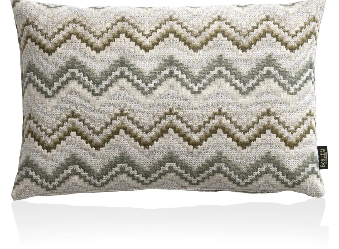 XOOON BeautiQ - Lush kussen 40x60cm in de kleur Olijf - COCOmaison^ Woonaccessoires