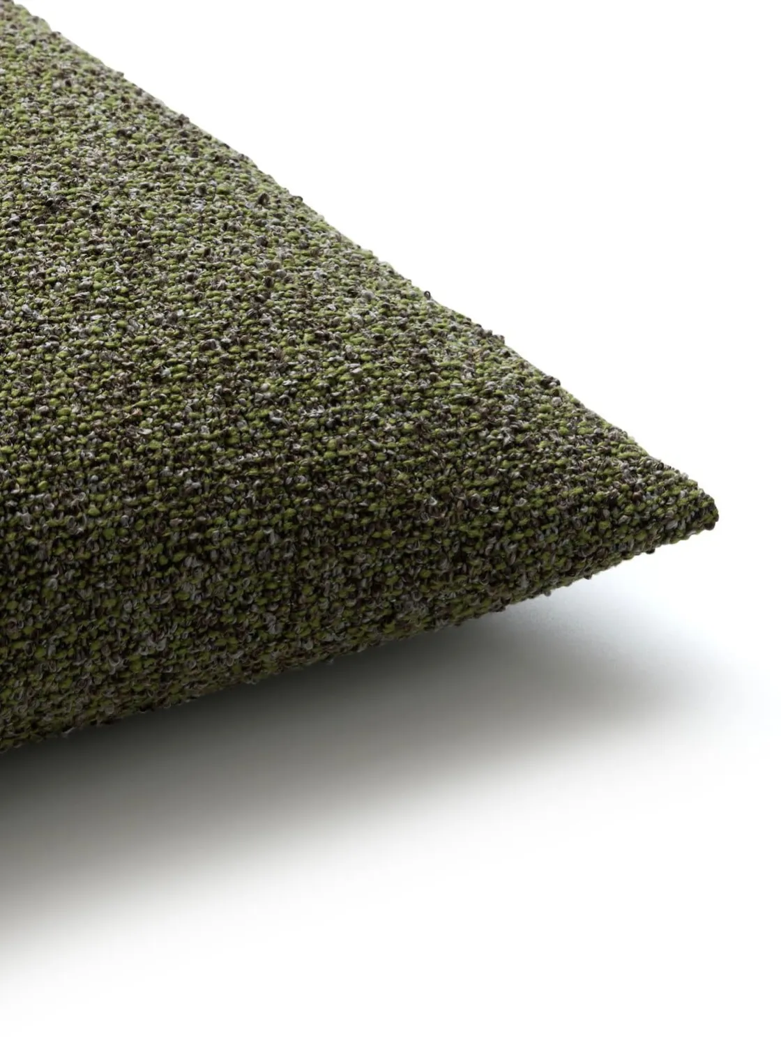 XOOON BeautiQ - Upper kussen 45x45cm in de kleur Olijf - COCOmaison^ Woonaccessoires