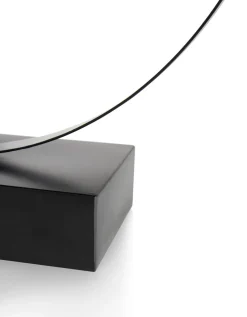 XOOON Circle Man beeld H58cm in de kleur Zwart - COCOmaison^ Woonaccessoires