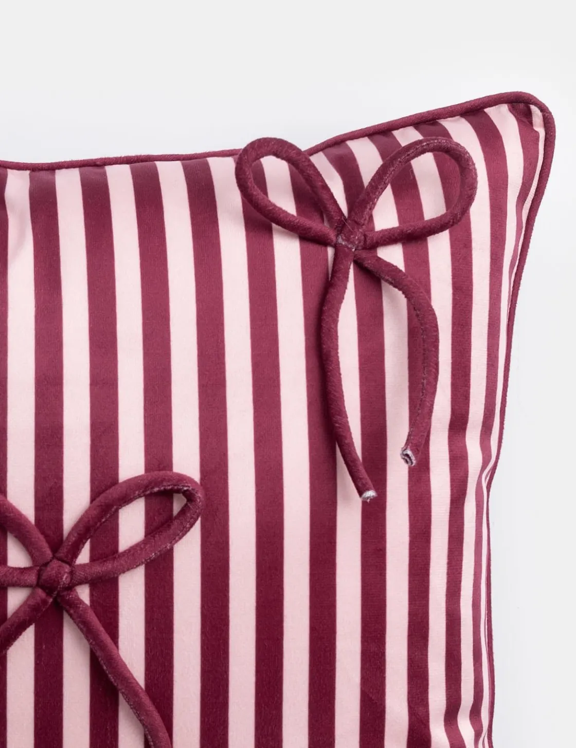 XOOON COCOmaison, Bow kussen 43x43cm^ Woonaccessoires