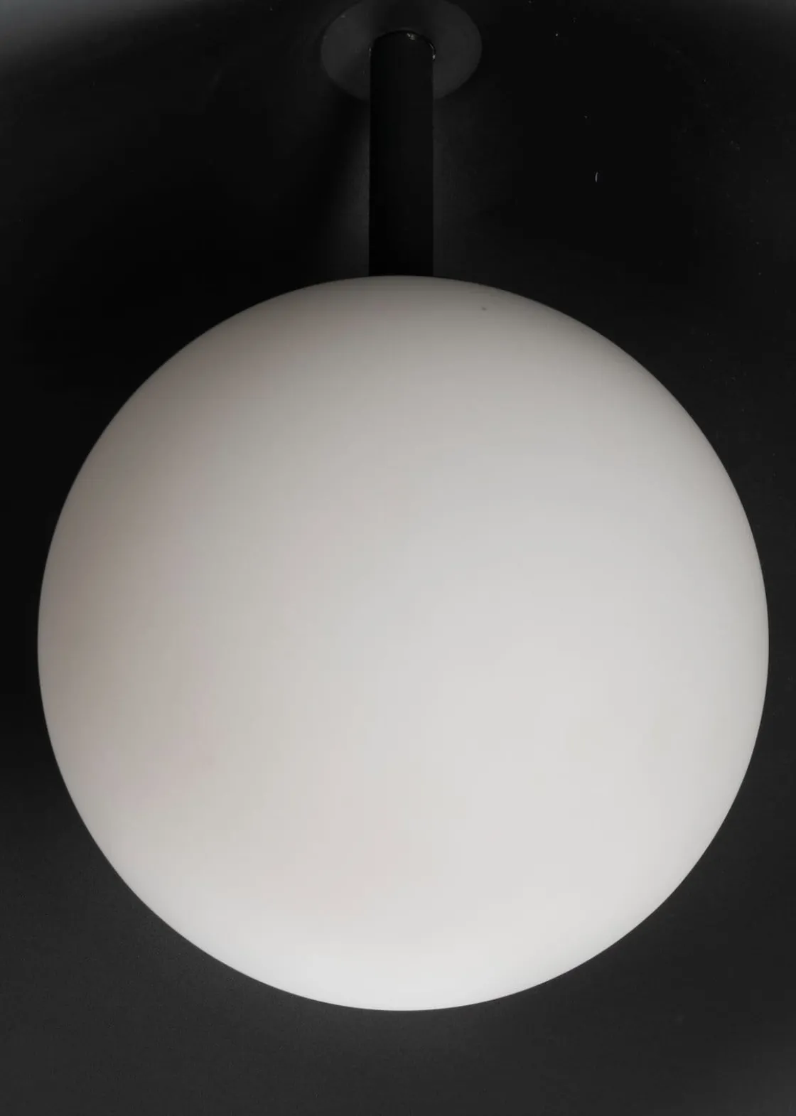 XOOON Daan Hanglamp (1*E27) in de kleur Zwart - COCOmaison^ Hanglampen