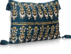 XOOON Daisy kussen 40x60cm in kleur Blauw shop je bij COCOmaison^ Woonaccessoires