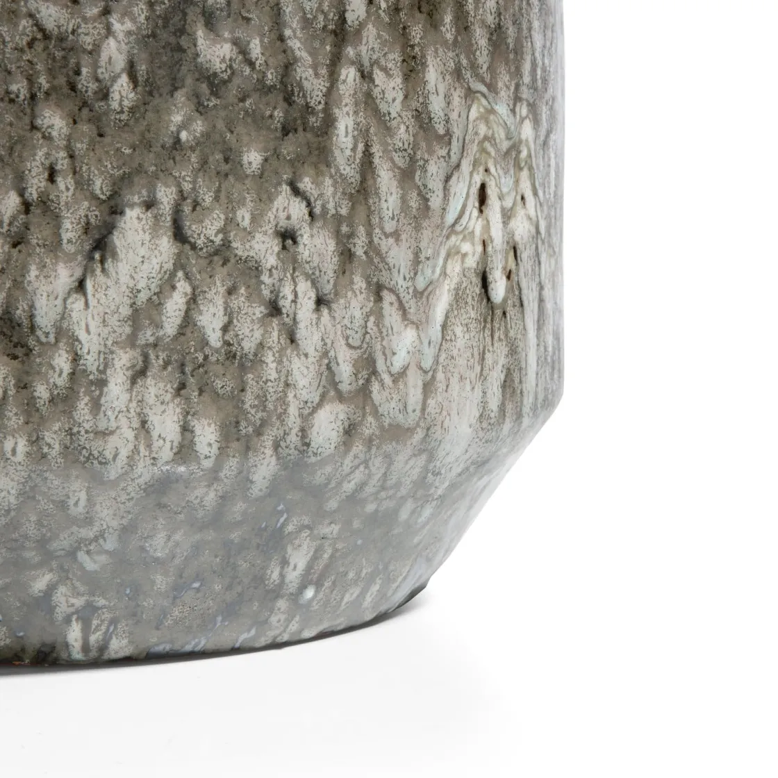 XOOON Dalila pot H28cm in de kleur Zwart - COCOmaison^ Woonaccessoires