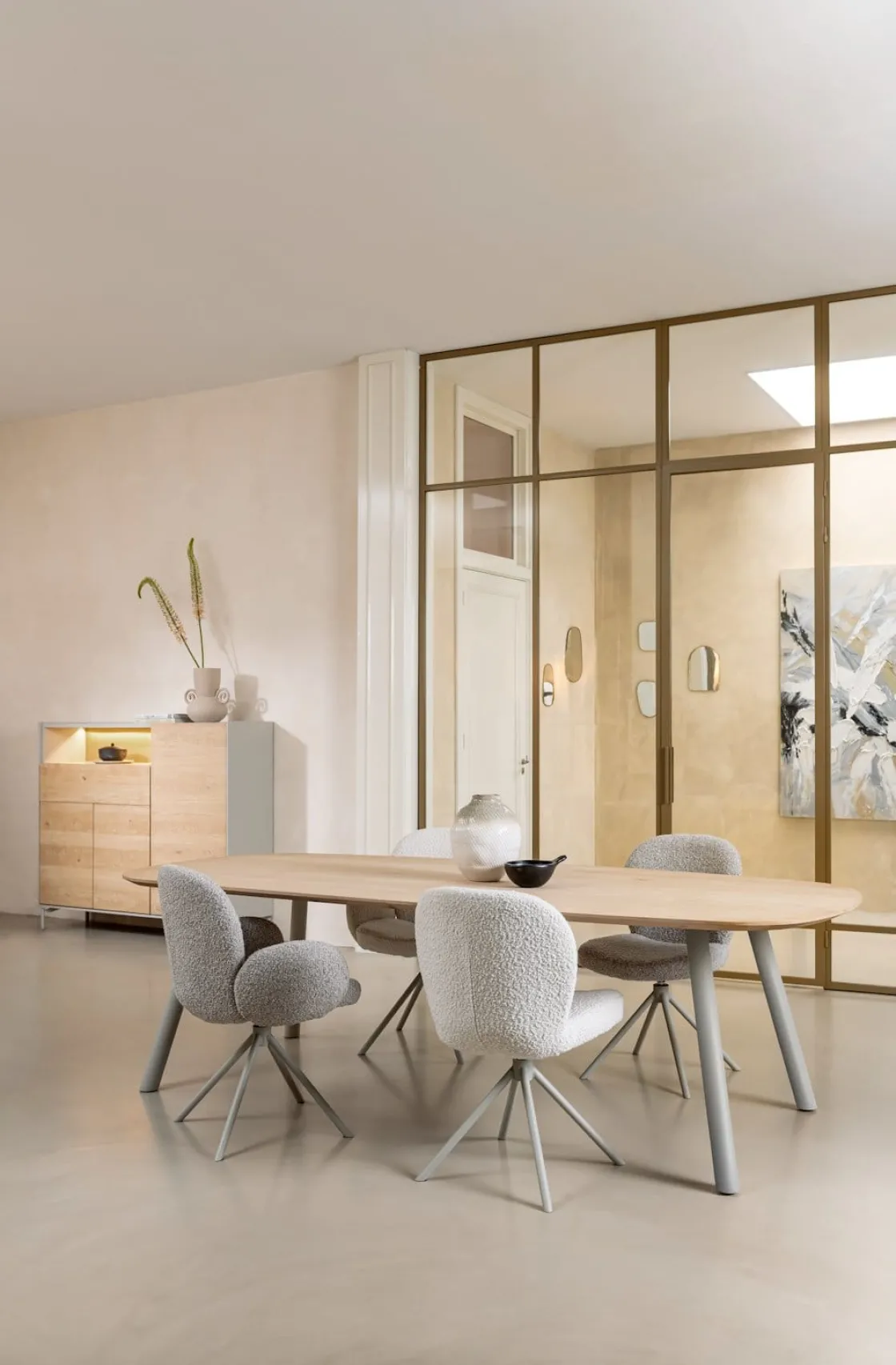 XOOON Eetkamerstoel Jaxon (draaibaar) in de kleur Lever -^ Eetkamerstoelen
