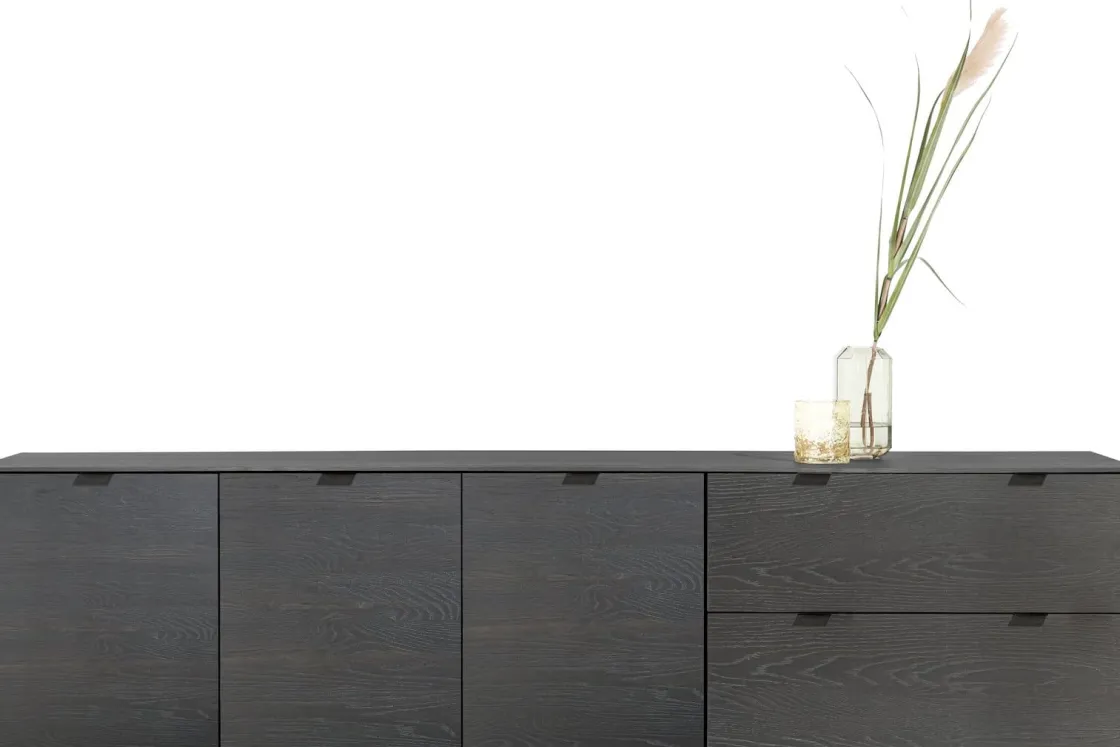 XOOON Elements 3-deurs eikenfineer dressoir met lades 240cm^ Dressoirs