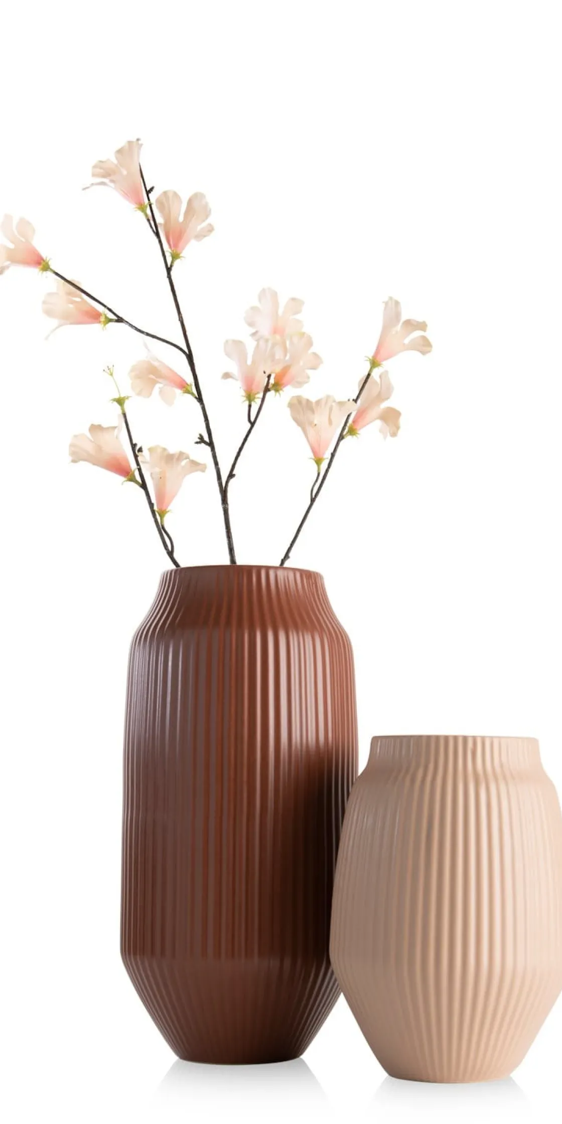 XOOON Liv vaas H28cm in de kleur Beige - COCOmaison^ Woonaccessoires