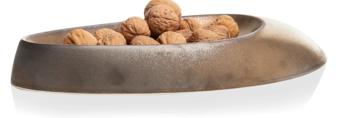 XOOON Lovia schaal (36x19cm) in de kleur Bruin - COCOmaison^ Woonaccessoires