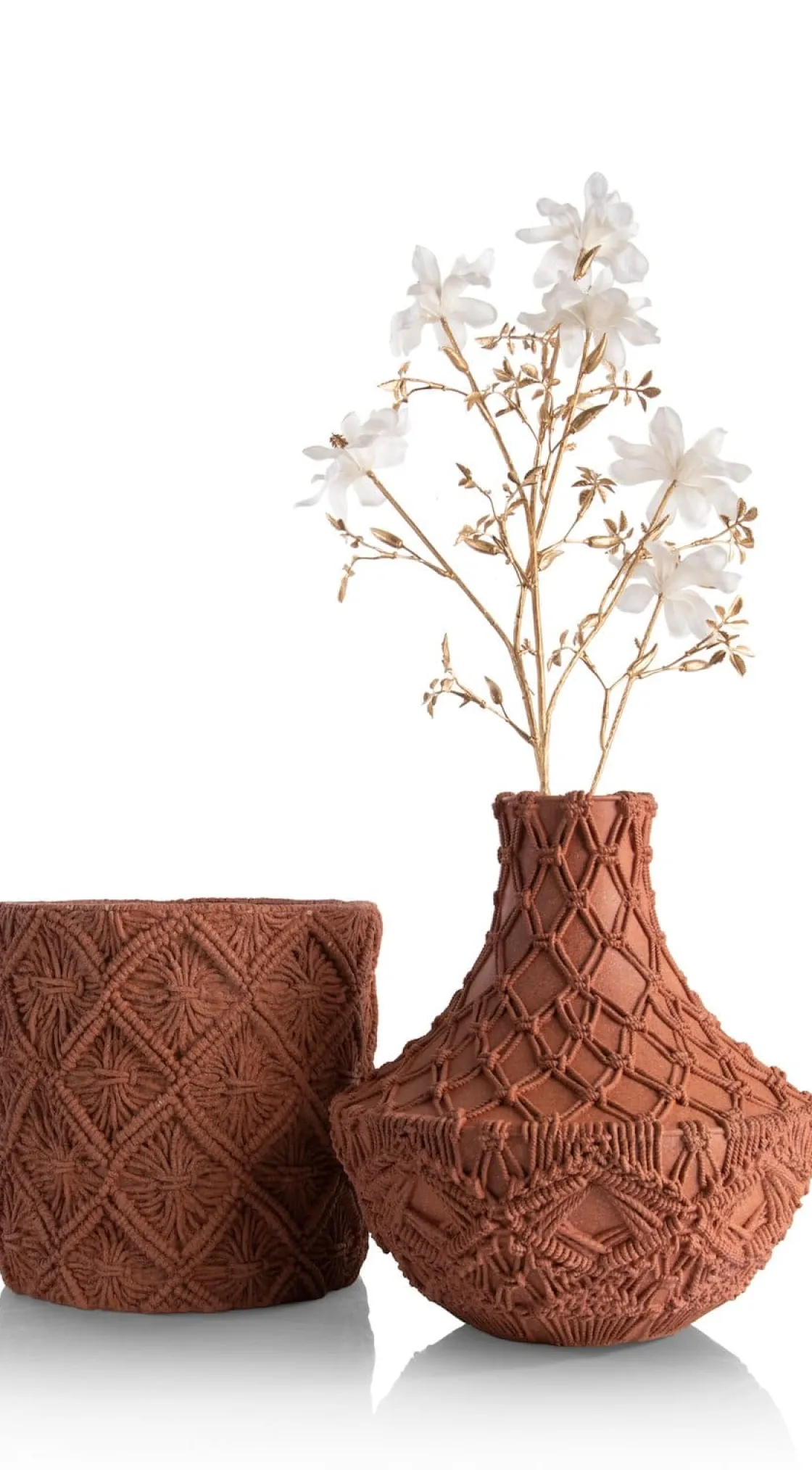 XOOON Maeve pot H26cm in de kleur Terra Cotta - COCOmaison^ Woonaccessoires