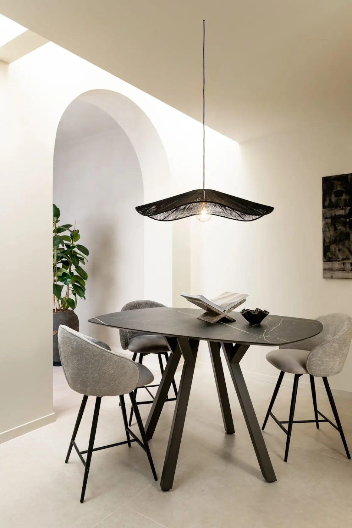 XOOON MINATO bartafel - ovaal - 240 x 110 cm (h: 92 cm) - lichtgrijs^ Bartafels|Tafelconfigurator