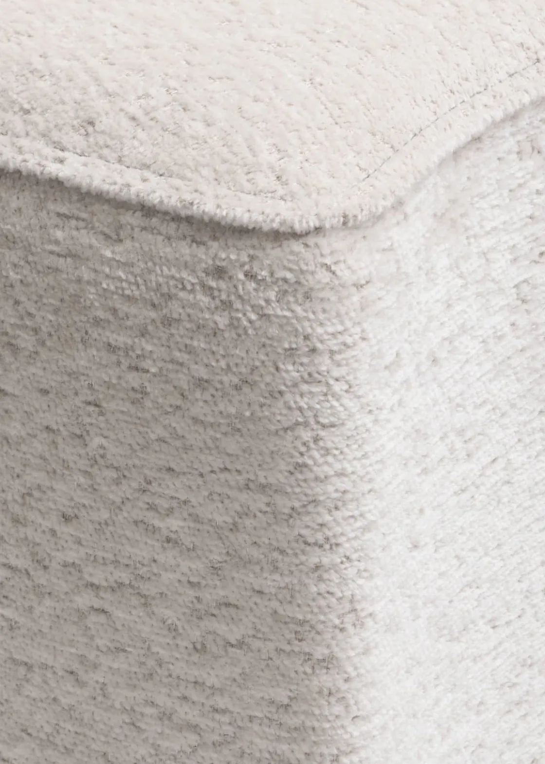 XOOON Roan poef maan (H44cm) in de kleur Creme - COCOmaison^ Woonaccessoires|Poef/Hockers