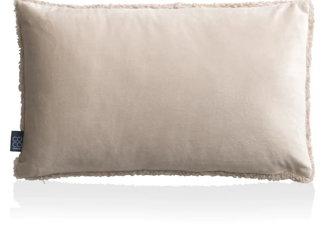 XOOON Teddy kussen 30x50cm in de kleur Beige - COCOmaison^ Woonaccessoires