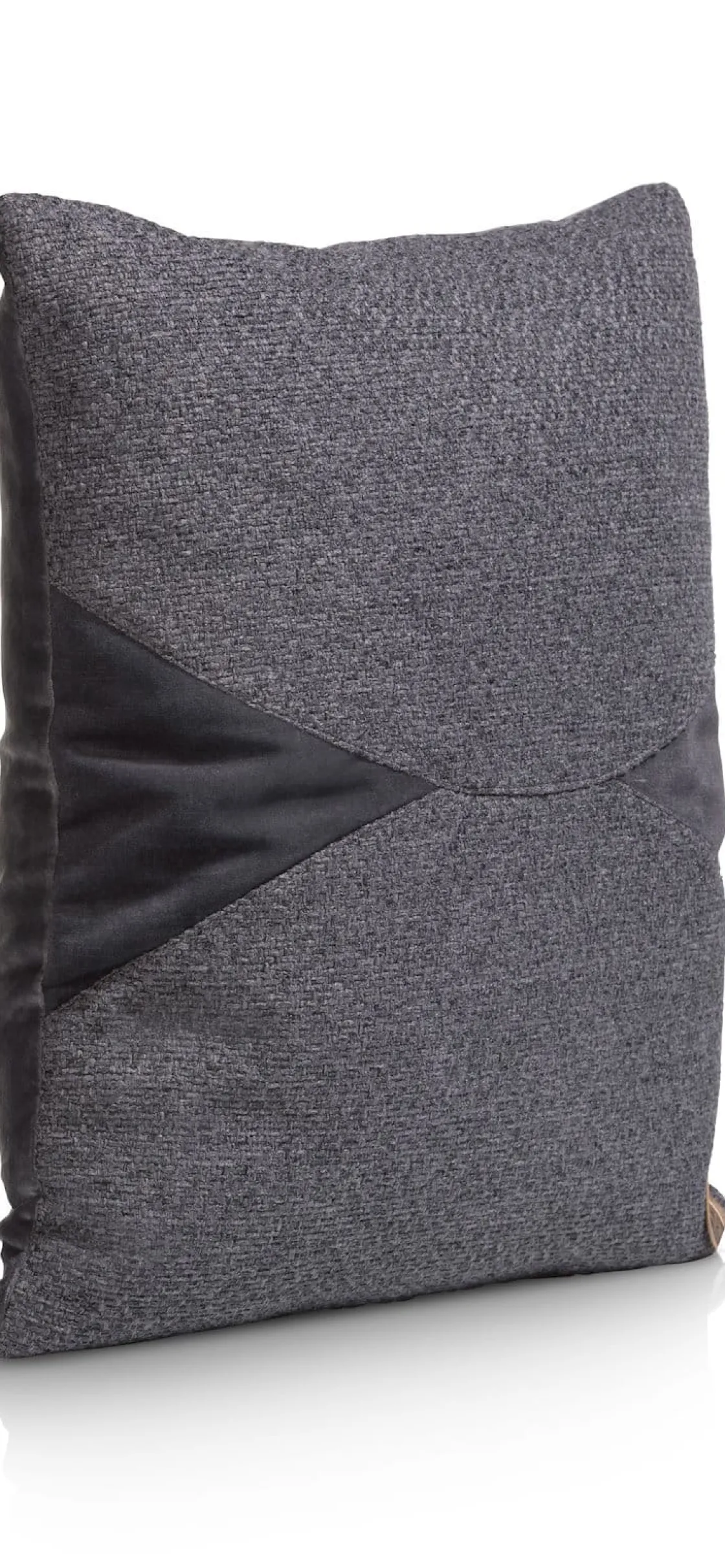 XOOON Timeless Aria kussen 45x45cm in de kleur Antraciet - COCOmaison^ Woonaccessoires