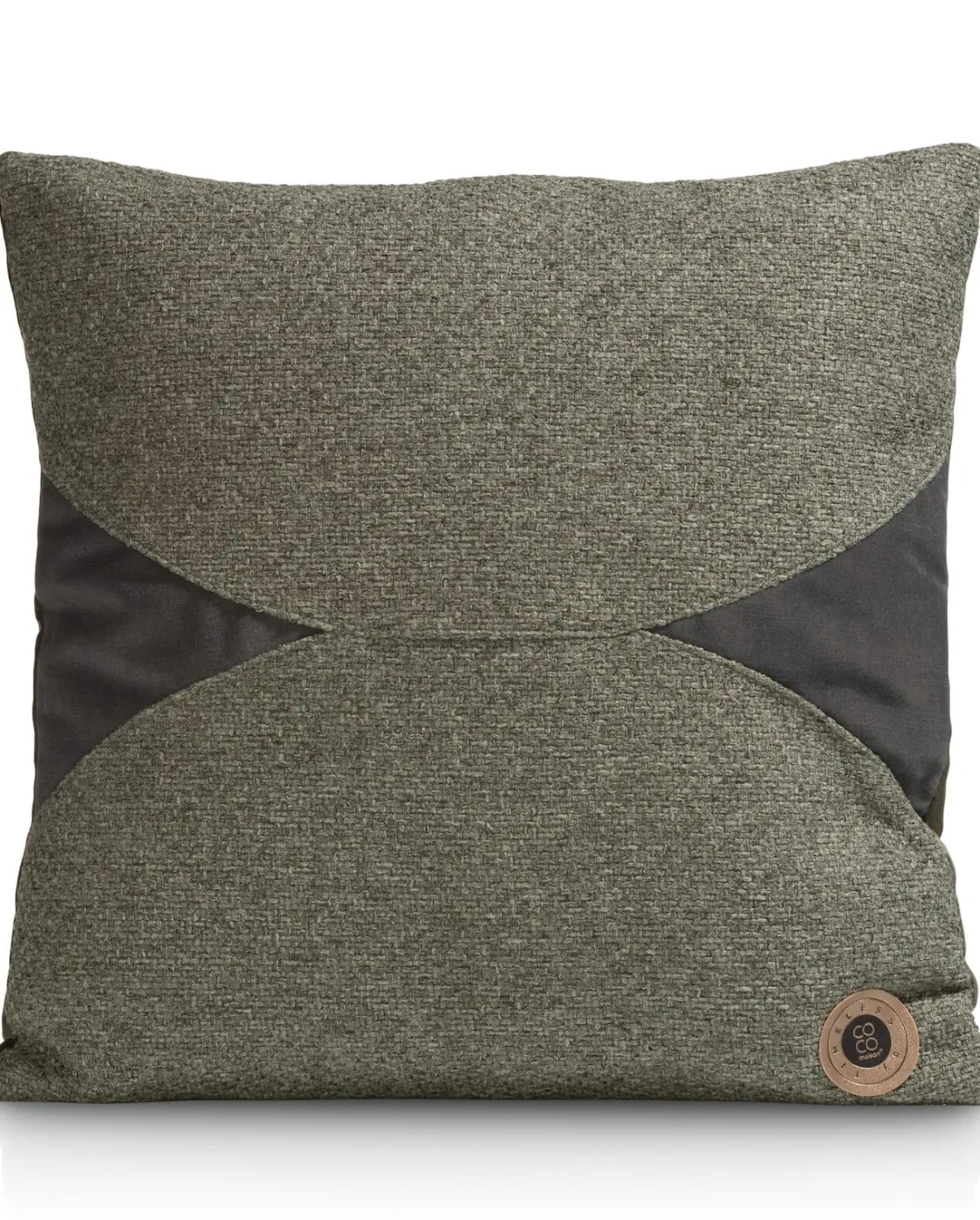 XOOON Timeless Aria kussen 45x45cm in de kleur Olijf - COCOmaison^ Woonaccessoires