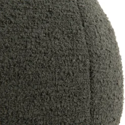 XOOON Timeless Scott kussen dia 25cm in de kleur Olijf - COCOmaison^ Woonaccessoires