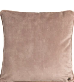 XOOON Timeless Sean kussen 60x60cm in de kleur Camel - COCOmaison^ Woonaccessoires