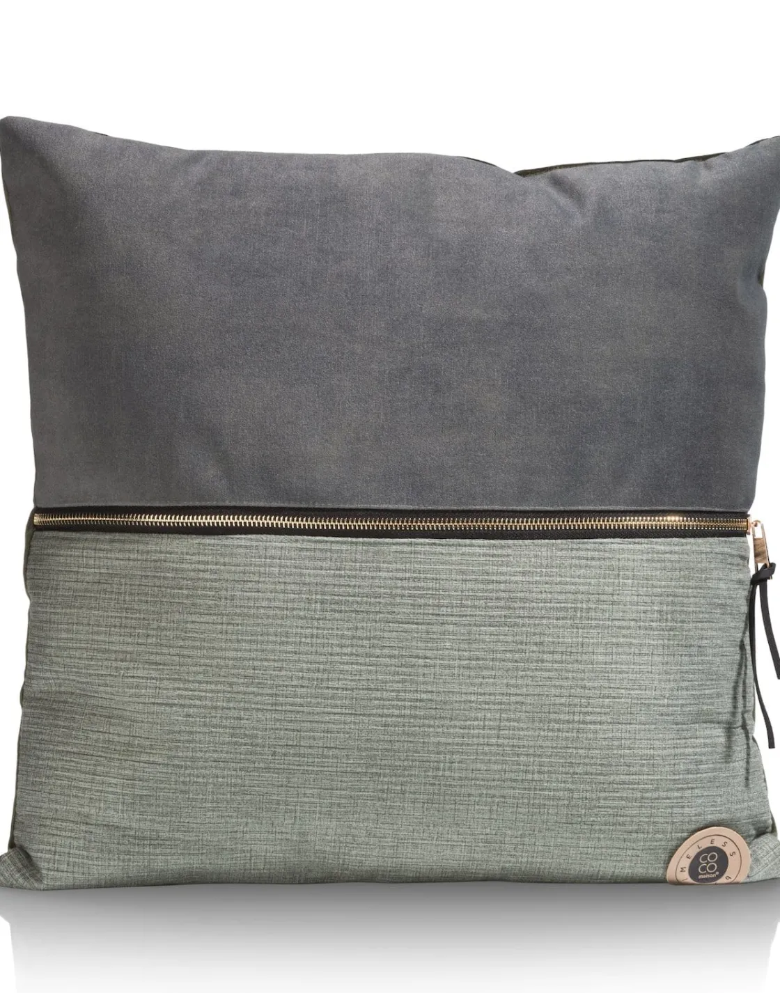 XOOON Timeless Sofia kussen 45x45cm in de kleur Olijf - COCOmaison^ Woonaccessoires